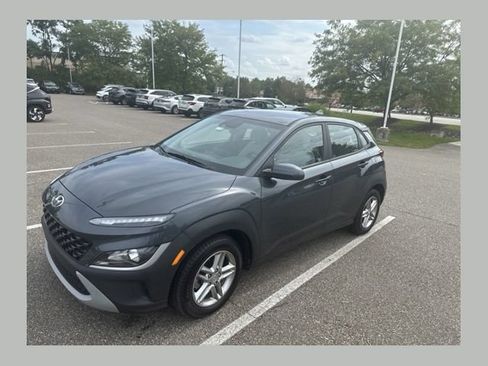 Used 2022 Hyundai Kona SE FWD image 1