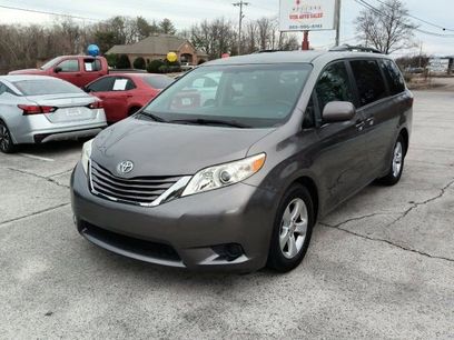 Used 2015 Toyota Sienna LE