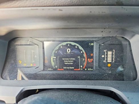 Used 2026 Toyota Tacoma SR5 AWD/4WD image 9
