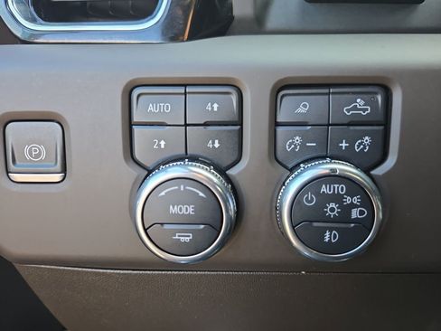 Used 2024 GMC Sierra 1500 Denali w/ Denali Reserve Package AWD/4WD image 28