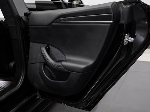 Used 2022 Tesla Model S Plaid image 48