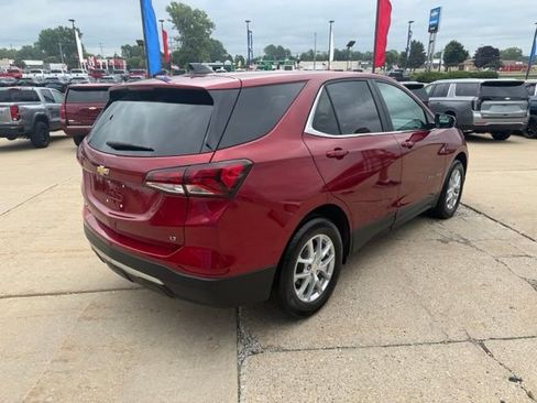 Used 2024 Chevrolet Equinox LT FWD image 5