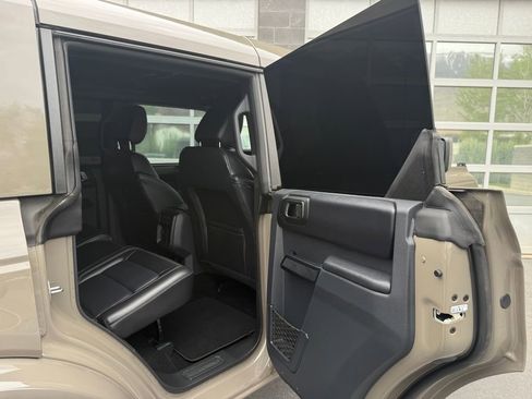 Used 2025 Ford Bronco Outer Banks image 26