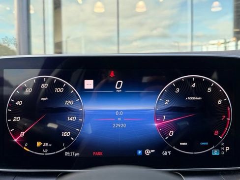Used 2023 Mercedes-Benz GLC 300 4MATIC image 19