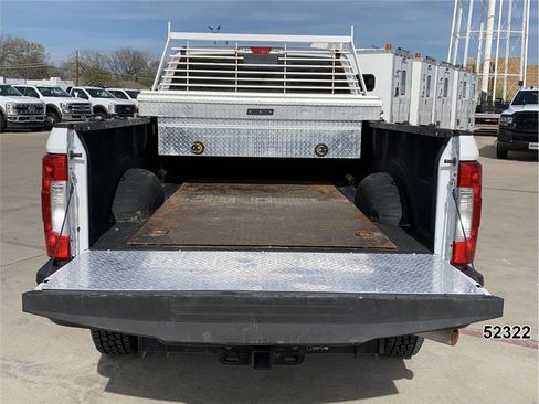 Used 2019 Ford F250 XL w/ Power Equipment Group image 10