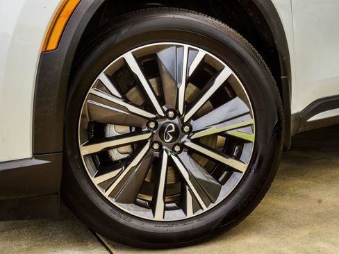 Certified 2026 INFINITI QX60 Luxe w/ Cargo Package image 3