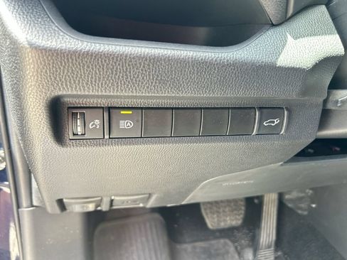 Used 2025 Toyota RAV4 XLE Premium FWD image 6
