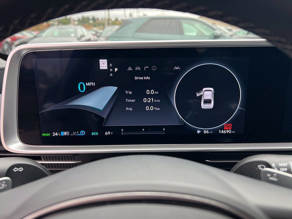 Certified 2025 Hyundai Ioniq 6 SE AWD/4WD image 18