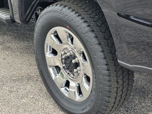 New 2026 Ford F250 Lariat w/ Chrome Package image 5