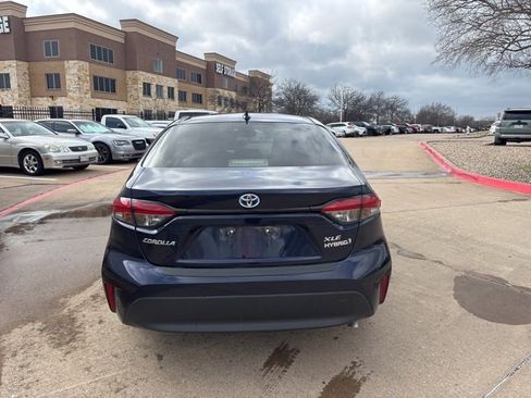Used 2024 Toyota Corolla XLE image 6