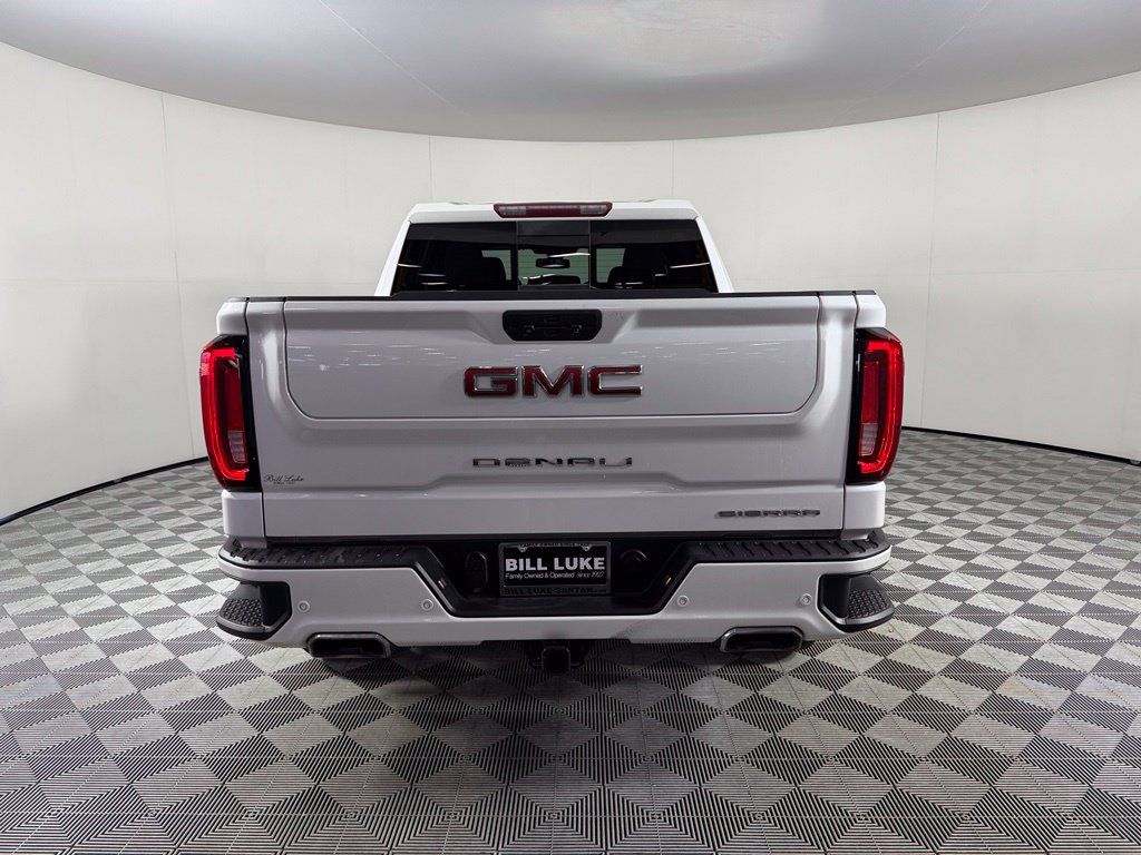 Used 2021 GMC Sierra 1500 Denali w/ Denali Premium Package AWD/4WD image 8