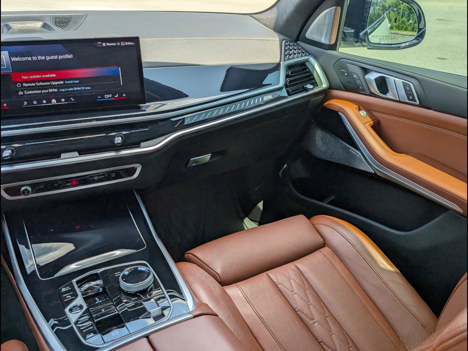 Used 2025 BMW X7 M60i AWD/4WD image 9