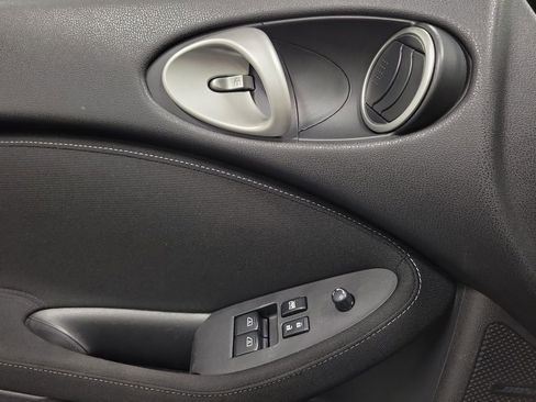 Used 2020 Nissan 370Z w/ Sport Package image 21