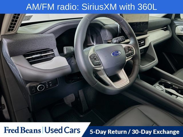 Used 2026 Ford Explorer Active AWD/4WD image 13