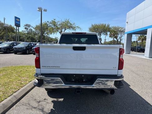 Used 2025 Chevrolet Silverado 2500 LT w/ Convenience Package image 6