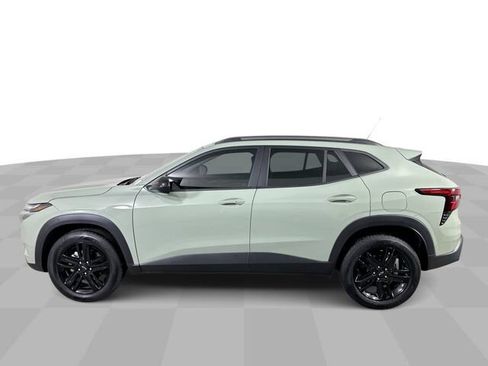 Used 2025 Chevrolet Trax ACTIV w/ Driver Confidence Package FWD image 5