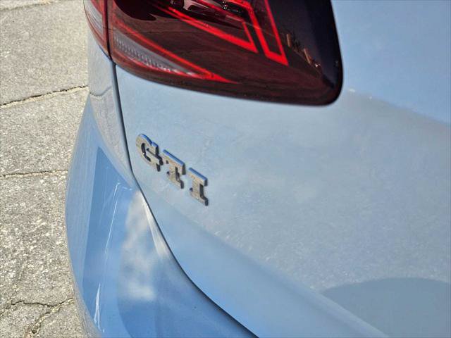 Used 2018 Volkswagen GTI Autobahn FWD image 13