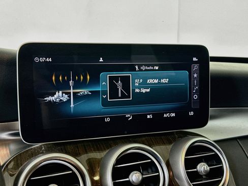 Used 2020 Mercedes-Benz C 300 Sedan image 21