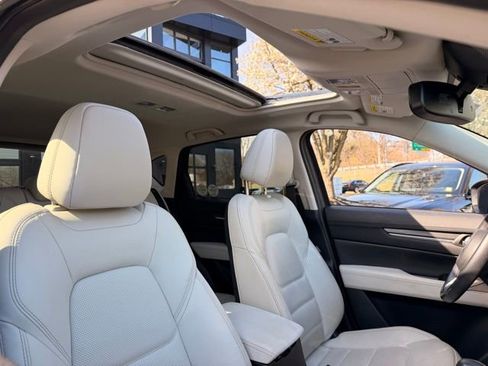 Used 2023 MAZDA CX-5 AWD 2.5 S w/ Premium Package image 2