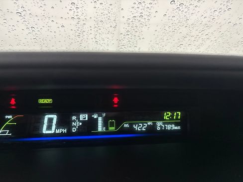 Used 2013 Toyota Prius V Two FWD image 15