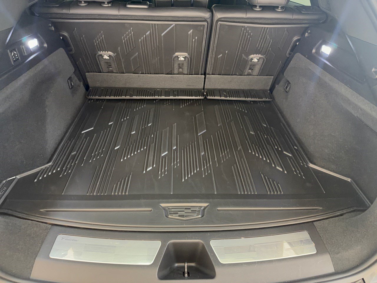 Used 2024 Cadillac Lyriq Luxury w/ LPO, Floor Liner Package RWD image 28