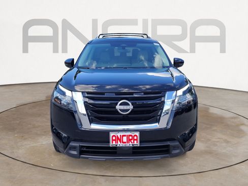 Used 2024 Nissan Pathfinder SV FWD image 8