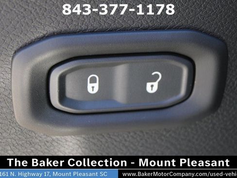 Used 2023 Jeep Wrangler Unlimited Rubicon w/ Cold Weather Group image 17