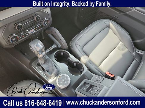 New 2026 Ford Bronco Outer Banks w/ Sasquatch Package AWD/4WD image 17