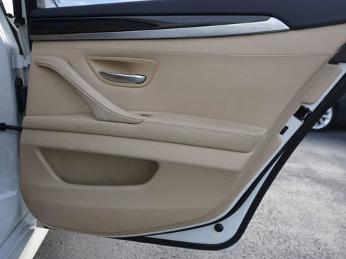 Used 2011 BMW 535i xDrive Sedan image 13