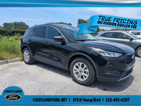 Used 2023 Ford Escape Active FWD image 1