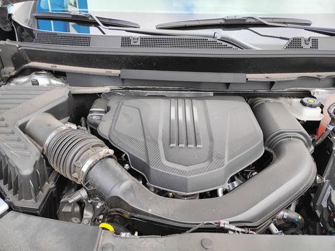 Used 2025 GMC Acadia Elevation image 36