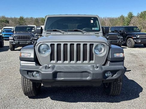 Used 2022 Jeep Wrangler Sport AWD/4WD image 2