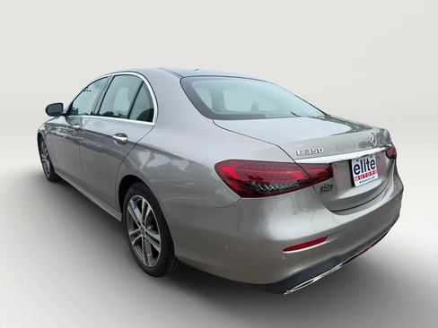Used 2022 Mercedes-Benz E 350 4MATIC Sedan image 5