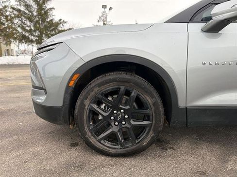 Certified 2025 Chevrolet Blazer LT w/ Sound & Technology Package image 40