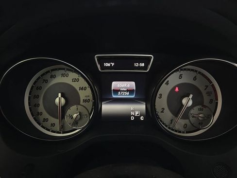 Used 2016 Mercedes-Benz GLA 250 image 9