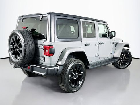 Used 2021 Jeep Wrangler Unlimited Sahara image 14