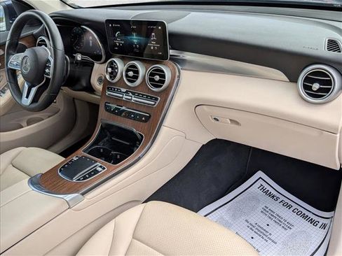 Used 2022 Mercedes-Benz GLC 300 4MATIC image 21