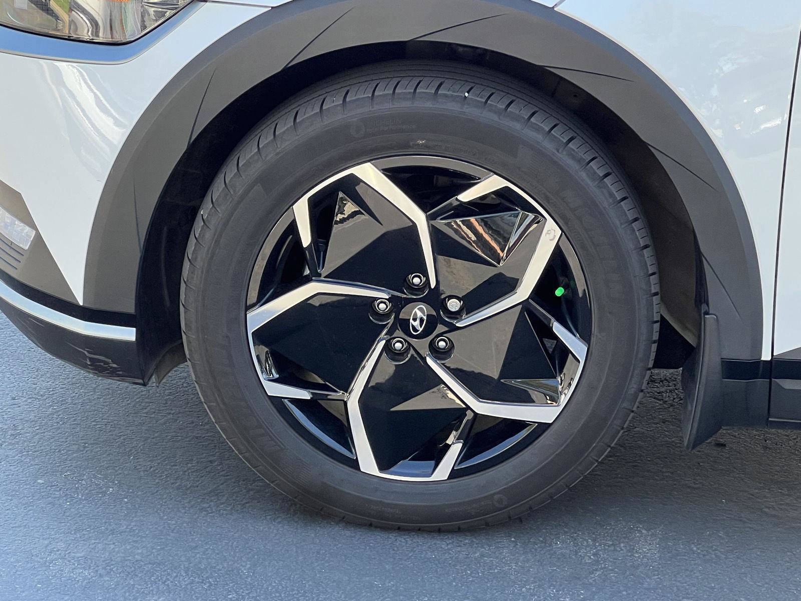 Certified 2024 Hyundai Ioniq 5 SEL AWD/4WD image 22