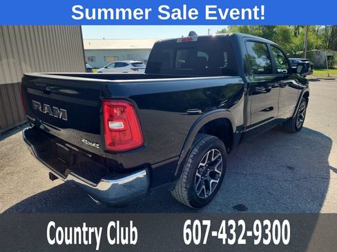 Used 2025 RAM 1500 Laramie AWD/4WD image 8