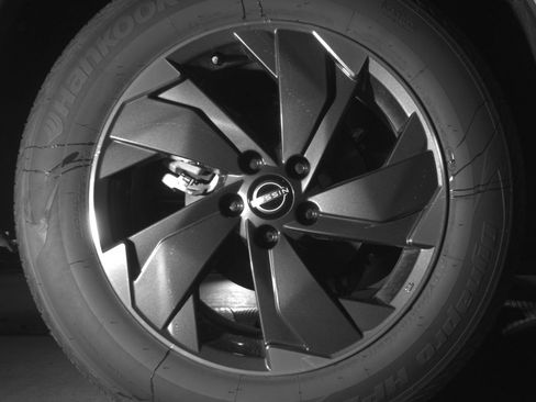 Used 2025 Nissan Rogue SV AWD/4WD image 18