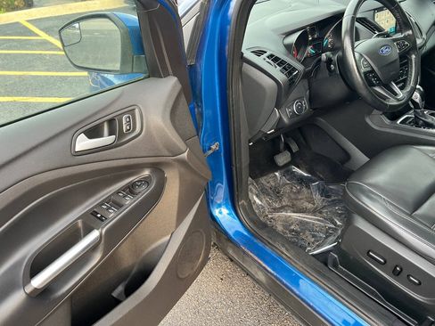 Used 2019 Ford Escape SEL FWD image 17