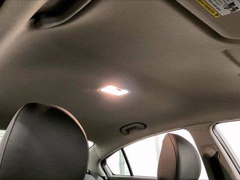 Used 2017 Kia Forte LX image 21