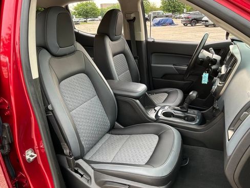 Used 2021 Chevrolet Colorado Z71 AWD/4WD image 28