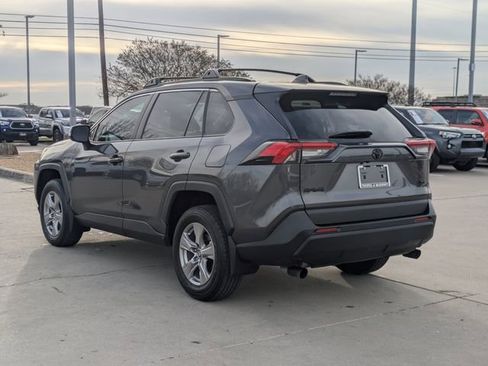 Used 2025 Toyota RAV4 XLE image 7