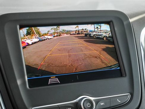 Used 2020 Chevrolet Equinox LS w/ LS Convenience Package FWD image 22