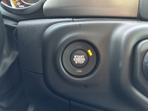 Used 2023 Jeep Wrangler Sport S image 18