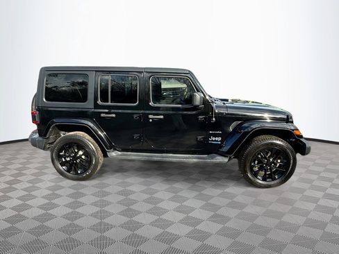 Used 2021 Jeep Wrangler Unlimited Sahara w/ Cold Weather Group AWD/4WD image 5