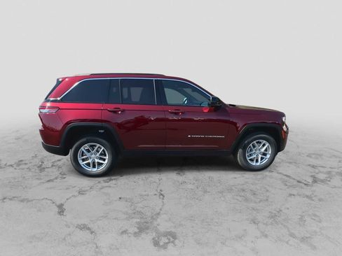 New 2025 Jeep Grand Cherokee Laredo X image 9