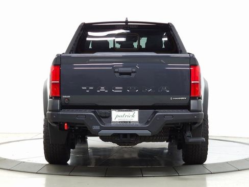 Used 2024 Toyota Tacoma Trailhunter image 8