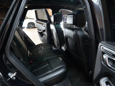 Used 2019 Porsche Macan S image 50